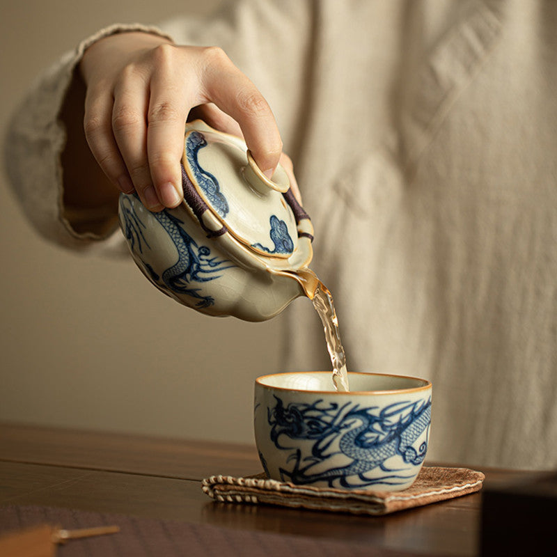 Dragon Auspicious Hand Teapot